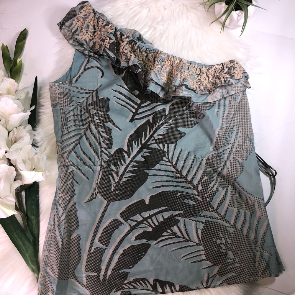❤️5/$25 Banana Republic Tropical Ruffle‎ One Shoulder Top
